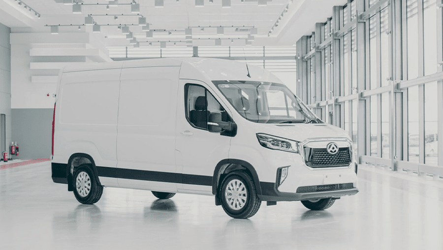 Hybridfahrzeuge nebeneinander